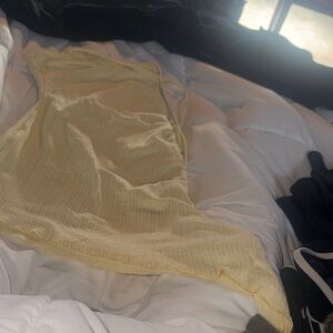 Elegant Yellow Women's Sleepwear